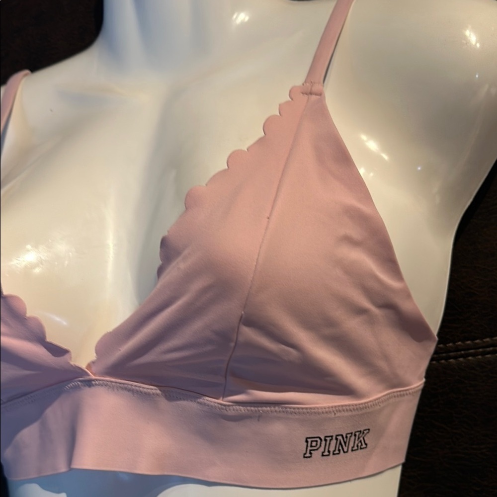 PINK Victoria's Secret Pink Triangle Bralette with Scalloped Trim xs/s - Picture 2 of 8